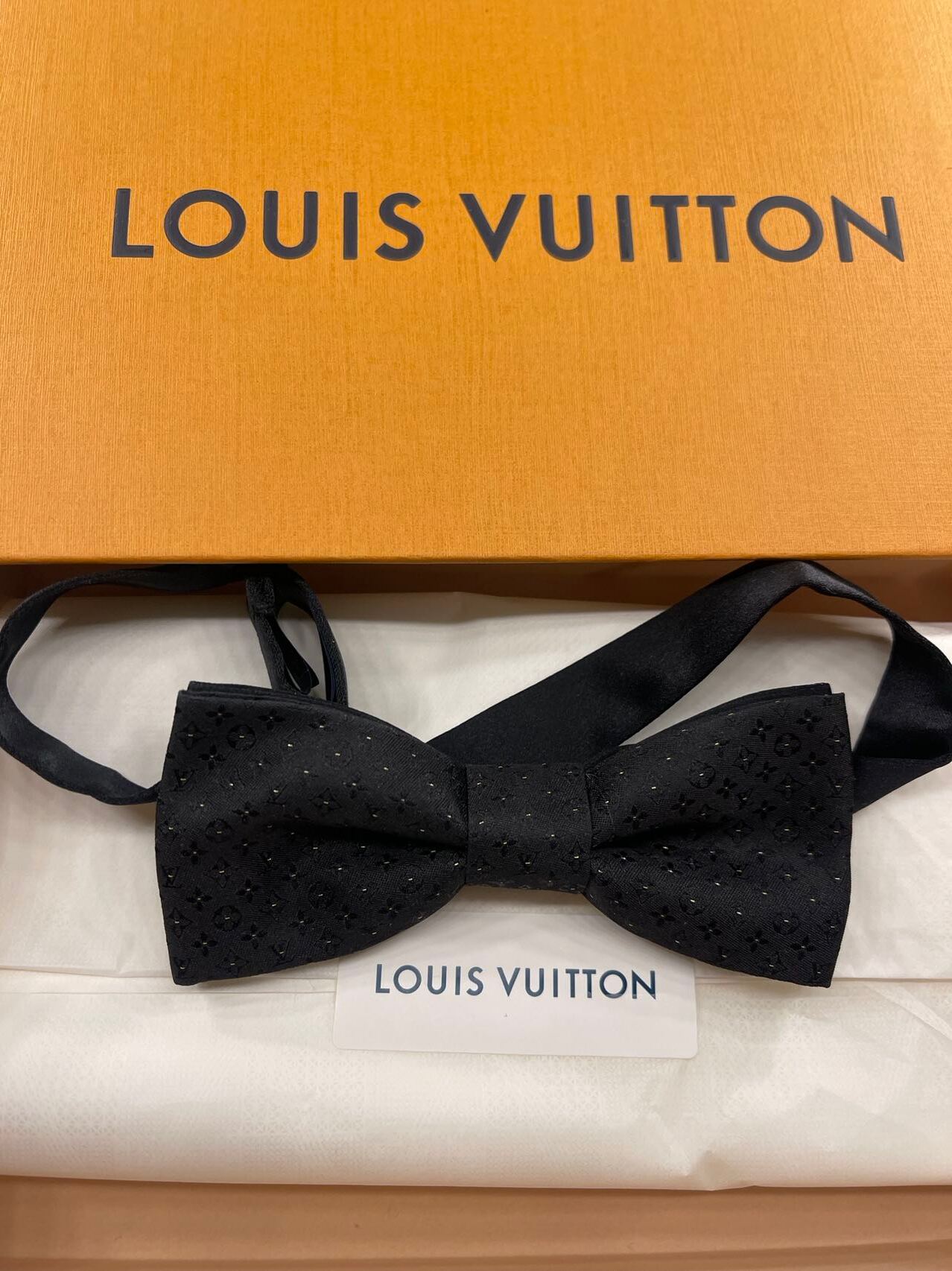 Shop Louis Vuitton MONOGRAM Monogram gold bowtie (M75295) by mizutamadot